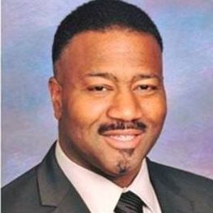 Meet your Posher, Larry